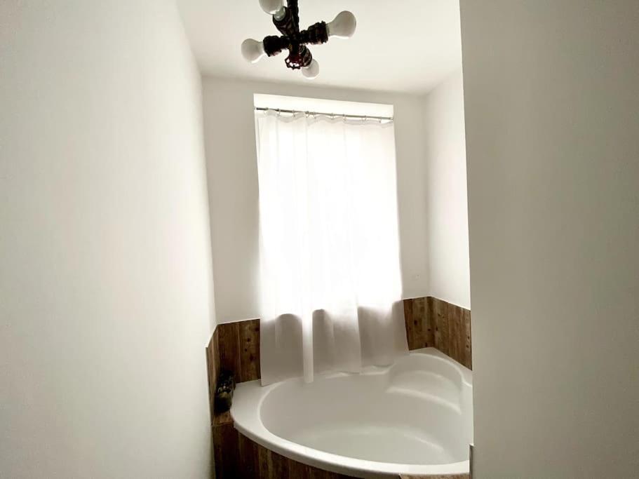 Residence Park Lovely Apartman With Private Parking Kysucke Nove Mesto Exterior photo